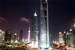 Living Spontaneously： Nightlife in the Heart of the City